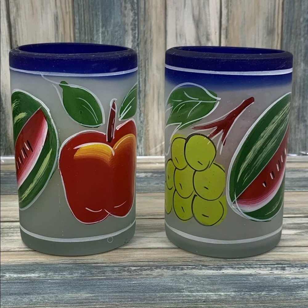 ⭐️2 Hand Painted Mexican Blue Rim Blown Glass Frosted Fruit Design Tumblers